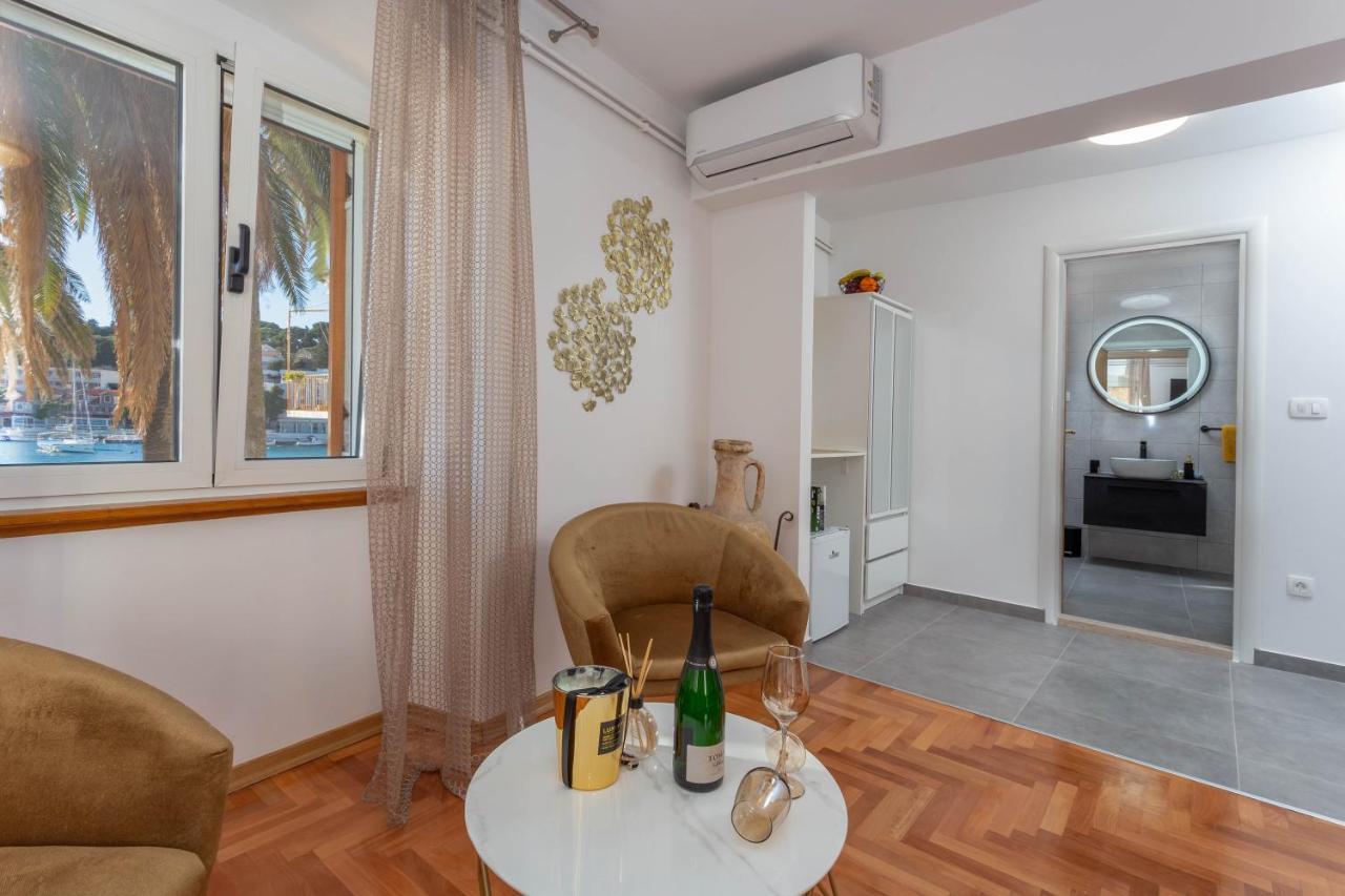Deluxe Dreamy Room In The Center Of Hvar With Sea View Hvar Town Eksteriør bilde