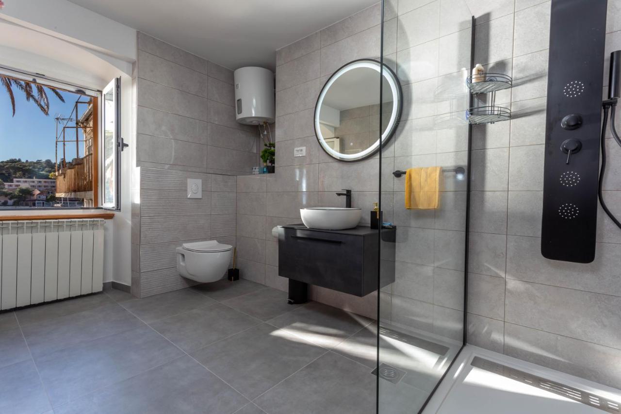 Deluxe Dreamy Room In The Center Of Hvar With Sea View Hvar Town Eksteriør bilde