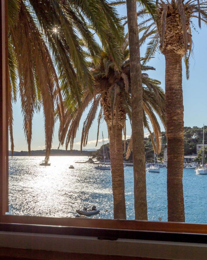 Deluxe Dreamy Room In The Center Of Hvar With Sea View Hvar Town Eksteriør bilde